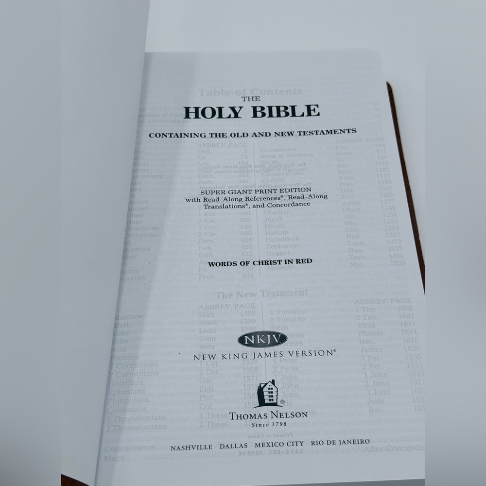 NKJV HOLY BIBLE SUPER GIANT PRINT EDITION REFERENCES RED LETTER LEATHER T NELSON - Picture 7 of 10